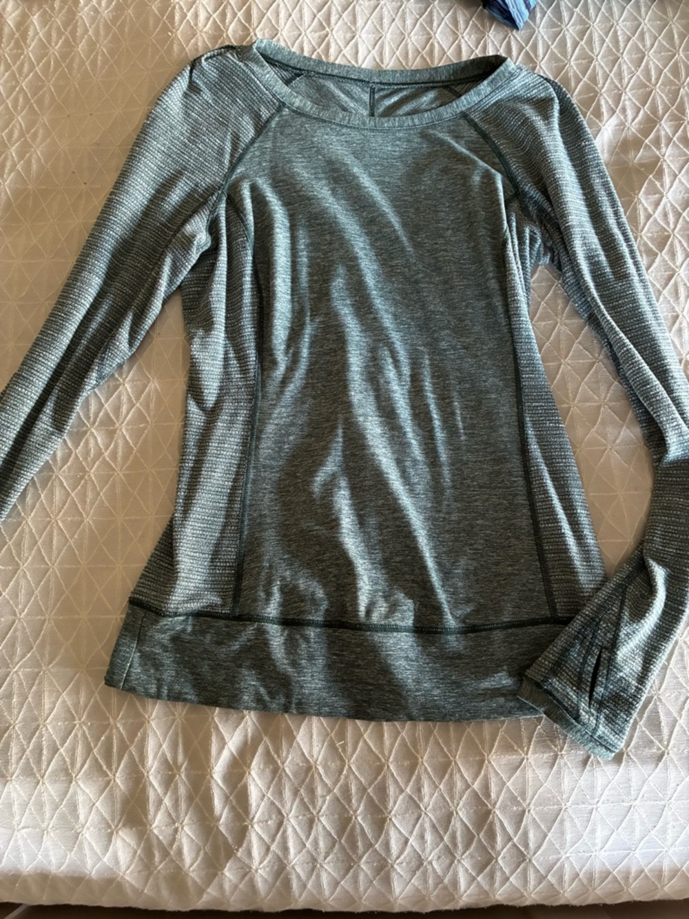 lululemon athletica Heathered Gray Long Sleeve Performance Top